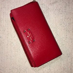 ♠️Kate Spade wristlet🔴